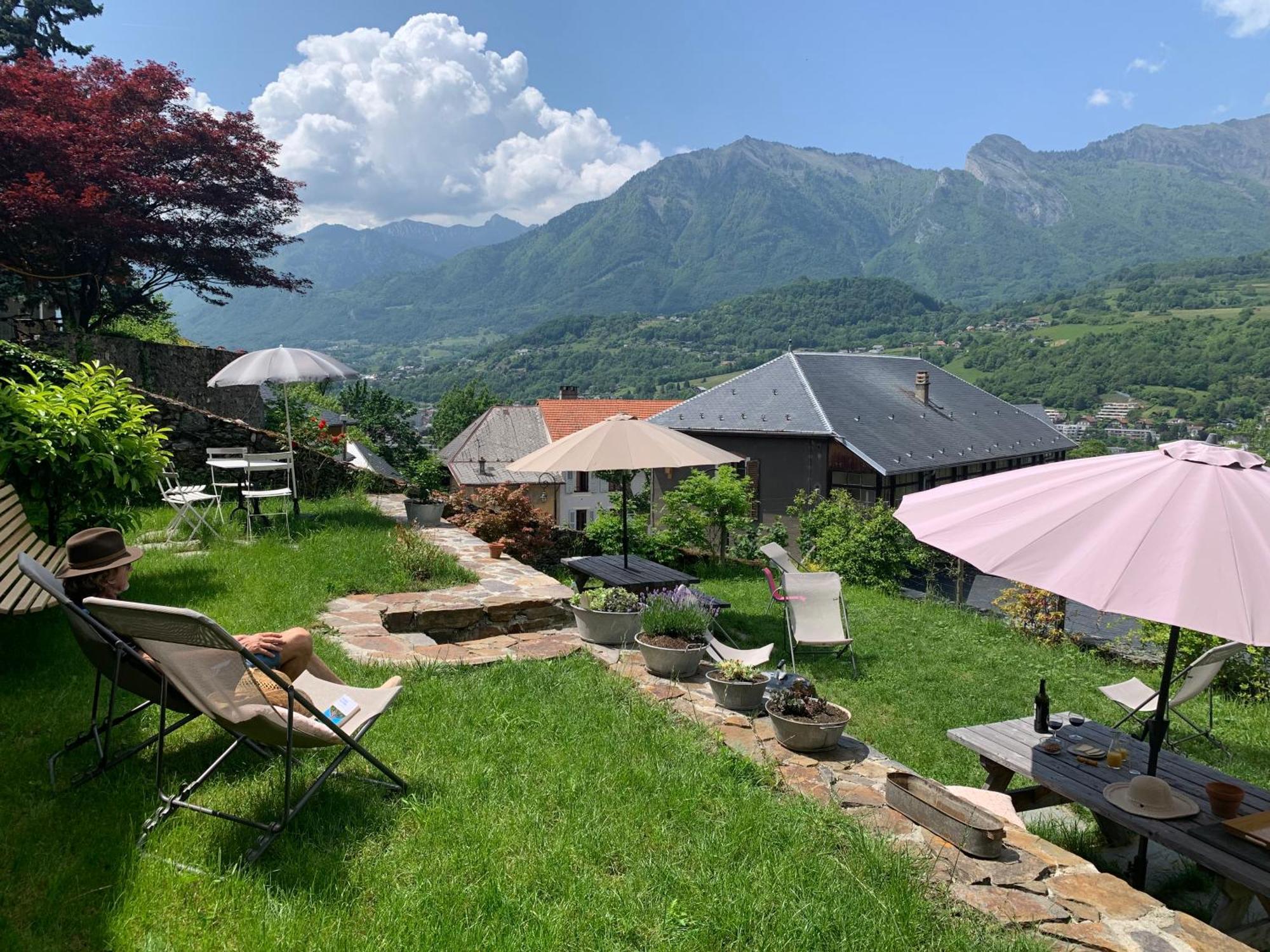 Au Cheval Blanc - Appartements Et Chambres D'Hotes Albertville Zewnętrze zdjęcie
